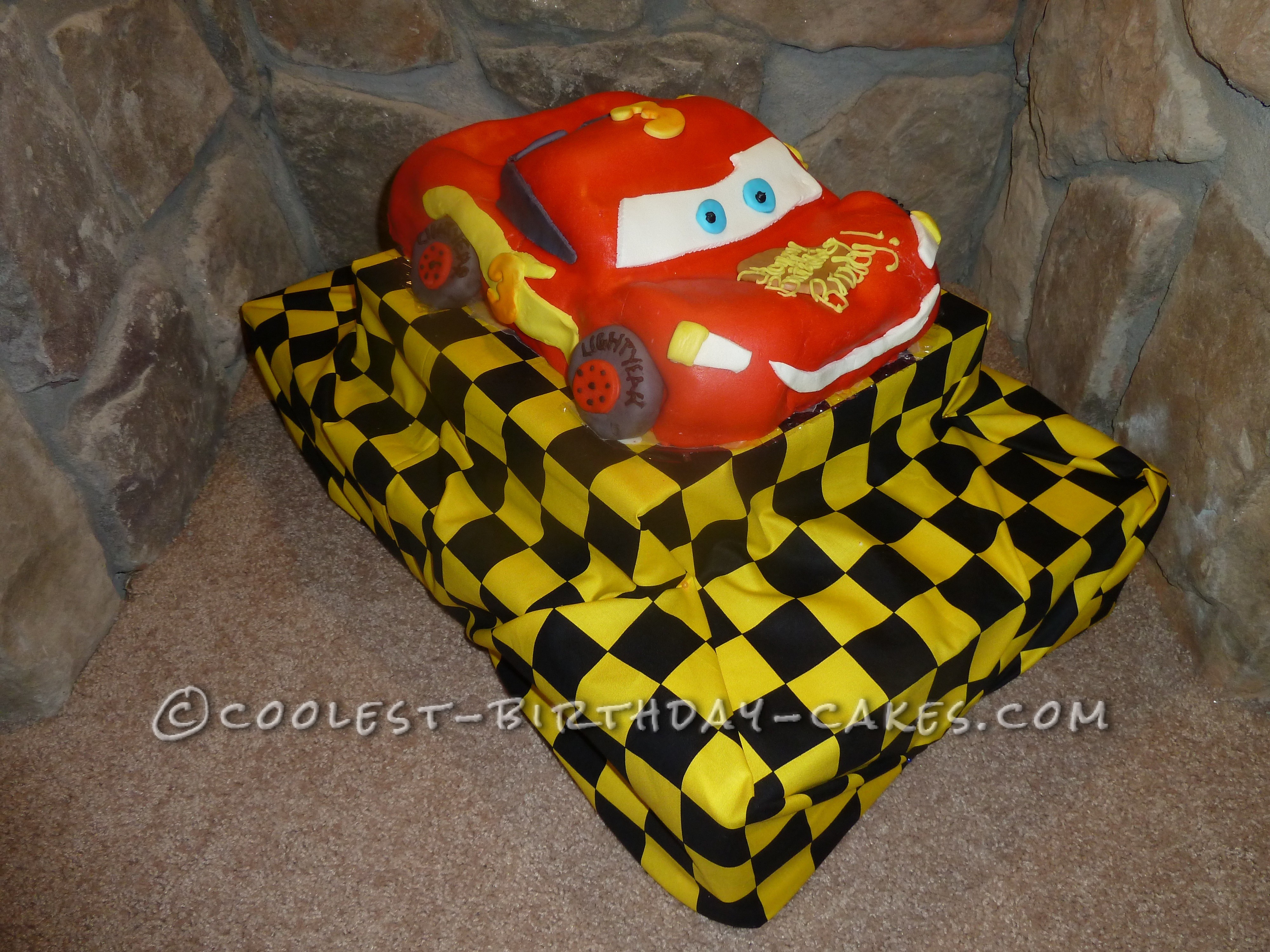 Coolest Lightning McQueen Cake: Drives Faster Than It Was Made!