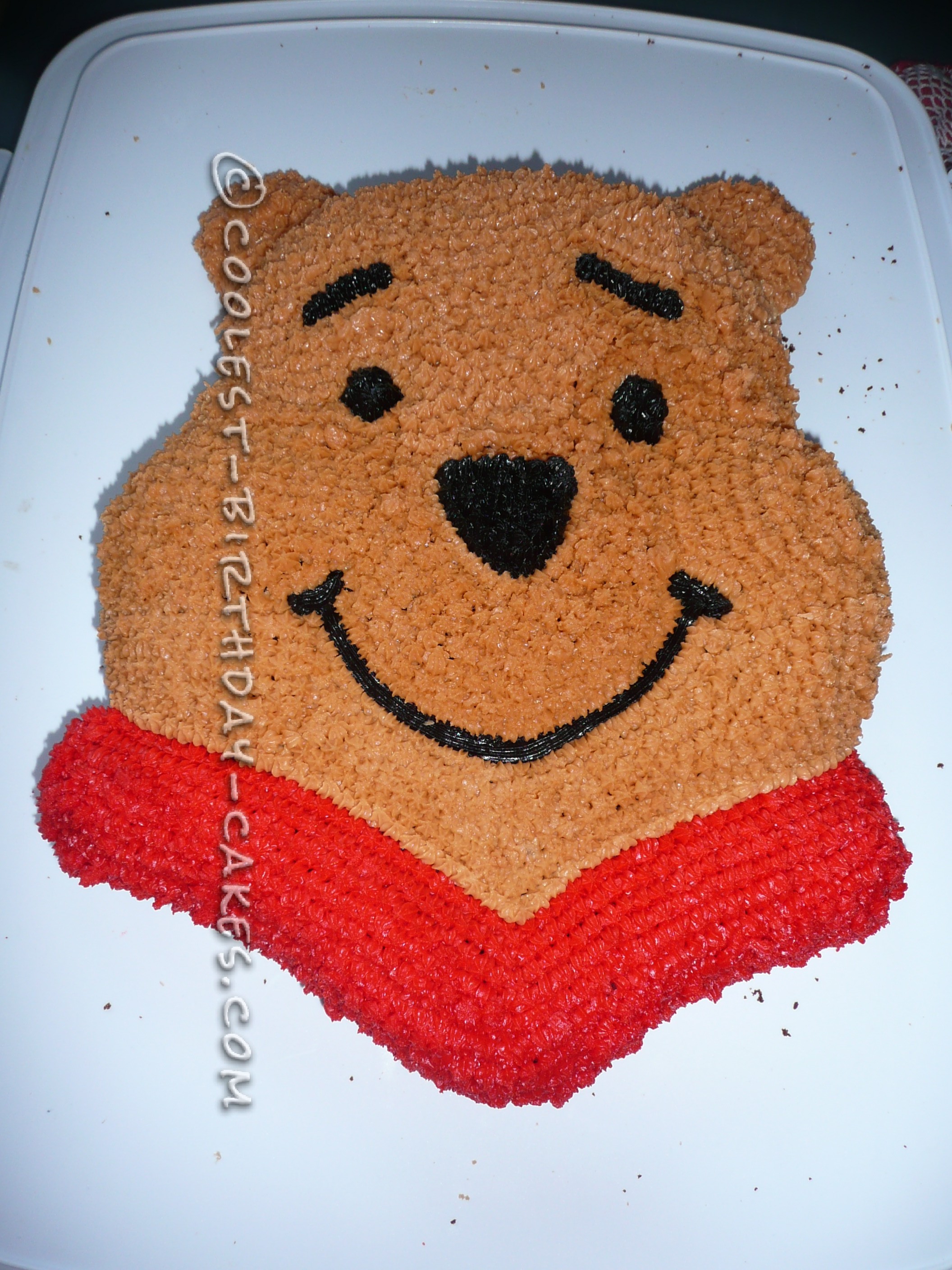 Sweet Winnie The Pooh Birthday Cake