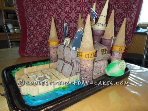 Awesome Hogwarts Ice Cream Cone Cake