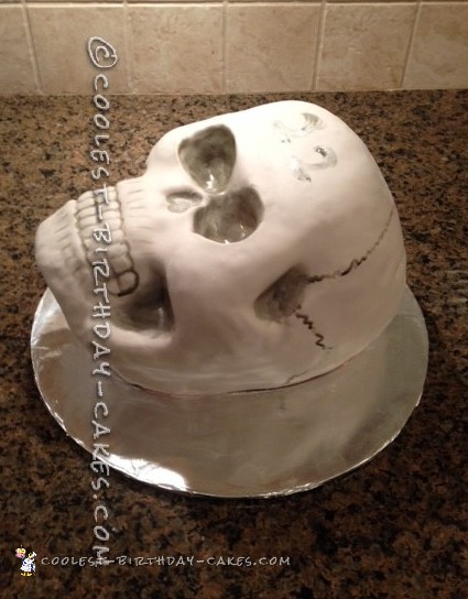 Coolest Homemade Skull Cake for a Birthday
