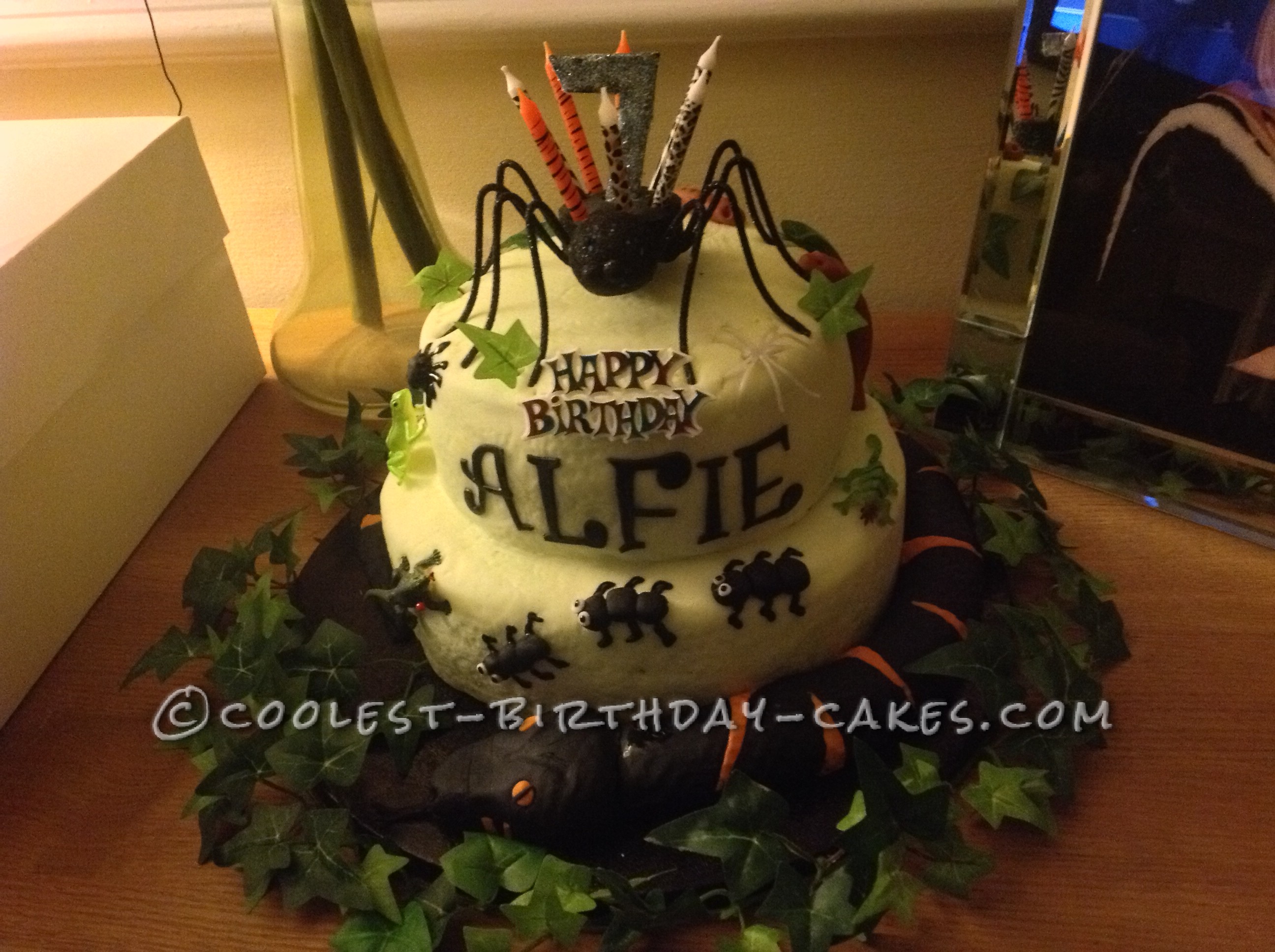 Coolest Creepy Crawly Snake Cake is Ant-Tastic