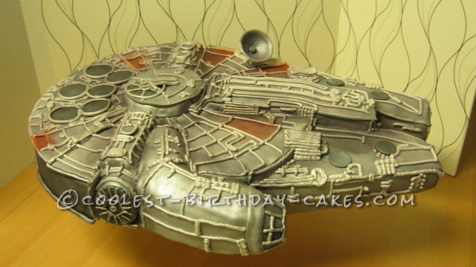Coolest Star Wars Millennium Falcon Cake