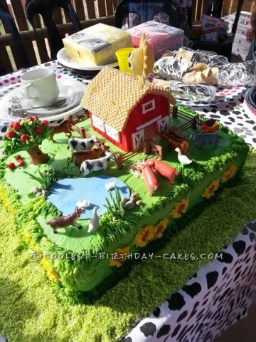 Amazing Barnyard Cake