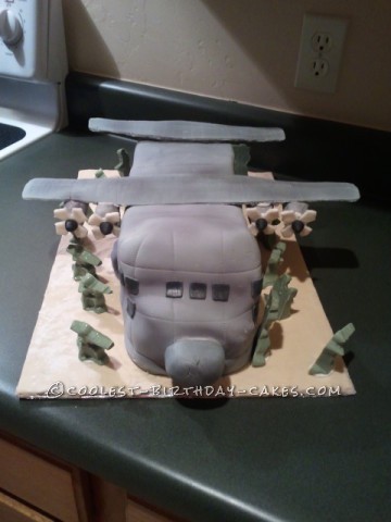 Coolest Aircraft Cake With Army Men