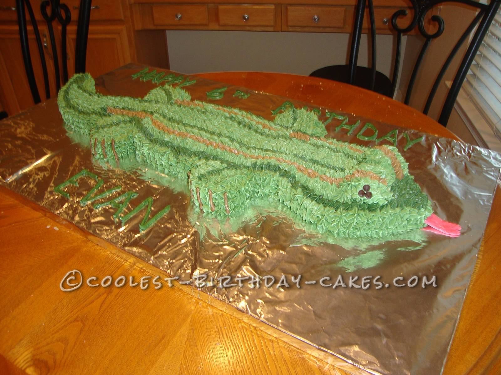 3-Foot-Long Lizard Cake