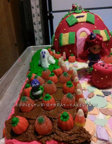 Halloween Strawberry Shortcake Cake for a 6th Birthday