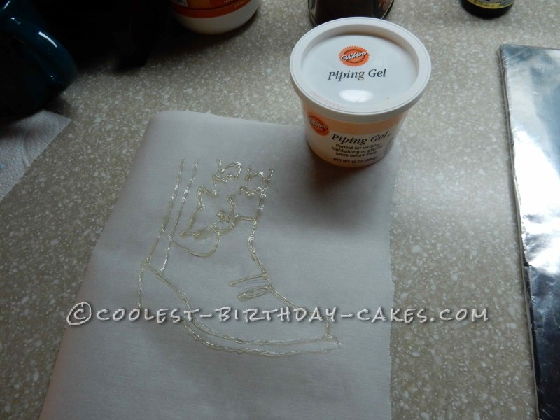 The piping gel outline on parchment paper