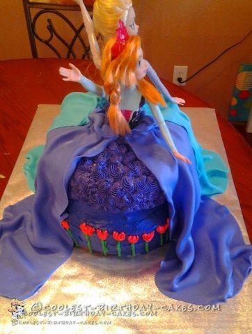 Dual Dress Anna and Elsa Frozen Cake