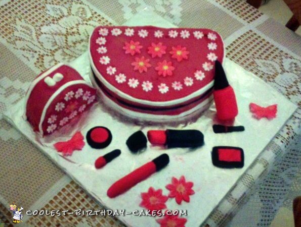 Coolest Makeup Cake with Case and Cosmetics