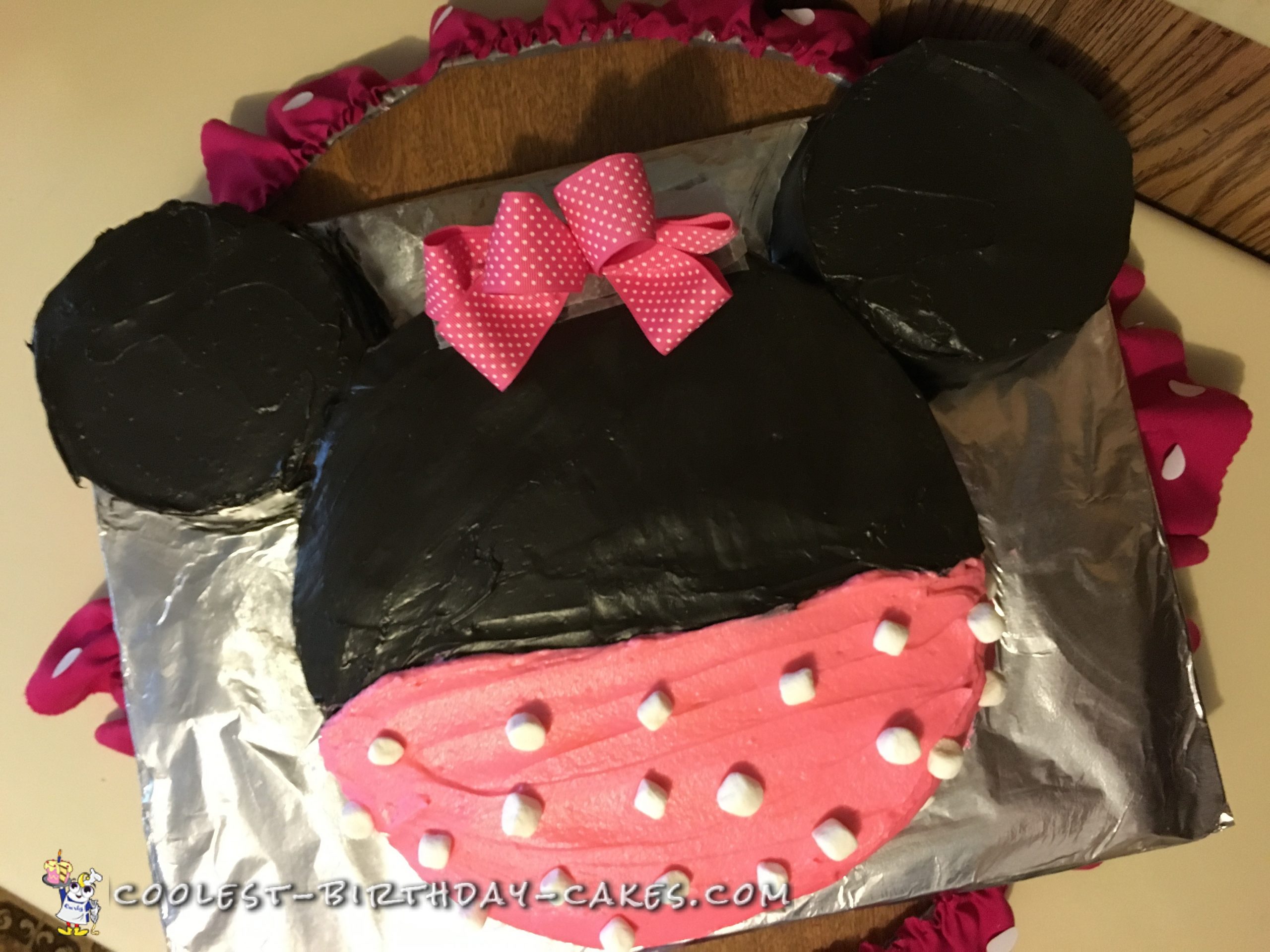 Cool Minnie Mouse Cake