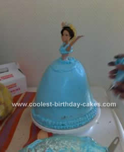 coolest-barbie-birthday-cake-269-21366122.jpg