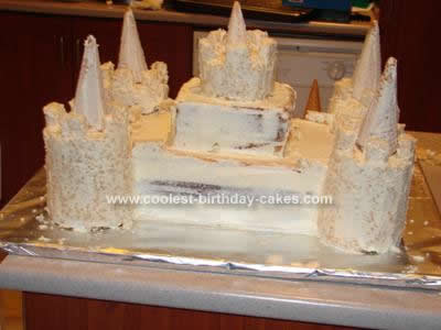 coolest-castle-cake-idea-459-21394980.jpg