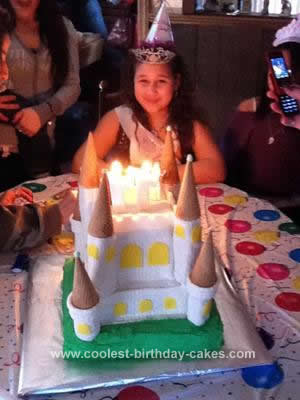 coolest-castle-disney-princess-birthday-cake-566-21559986.jpg