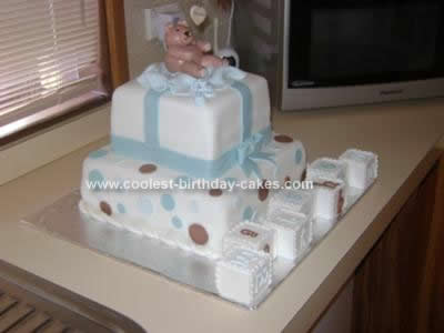 coolest-christening-cake-49-21383381.jpg