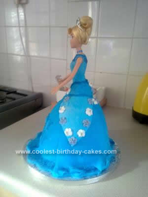 coolest-cinderlla-birthday-cake-idea-69-21397351.jpg
