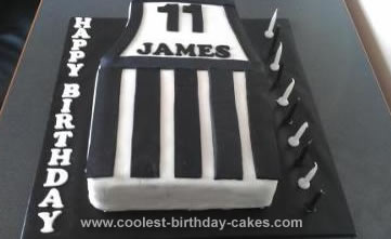 Homemade Collingwood Footbal Jumper Cake