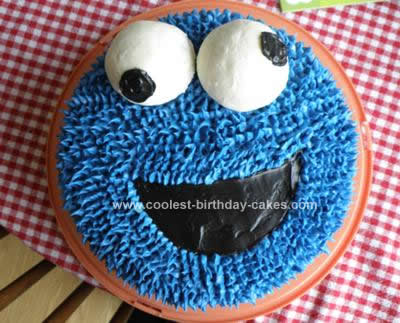 Homemade Cookie Monster Cake and Cupcakes