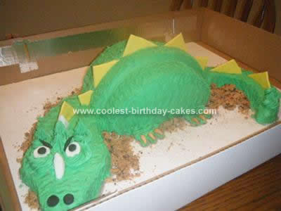 Homemade Dragon Birthday Cake Design