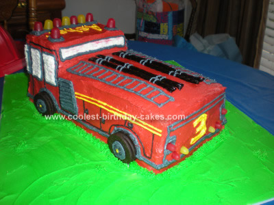 coolest-fire-engine-birthday-cake-61-21378980.jpg
