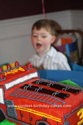 coolest-fire-engine-birthday-cake-61-21378981.jpg