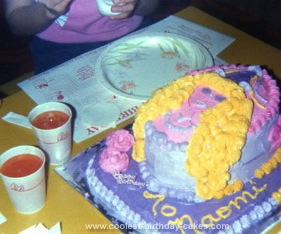 Homemade Goldilocks Birthday Cake