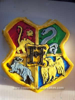 Homemade Hogwarts Crest Cake