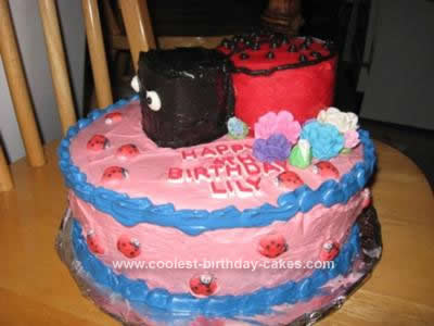 coolest-ladybug-birthday-cake-idea-133-21380356.jpg