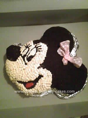 HomemadeMinnie Mouse Cake