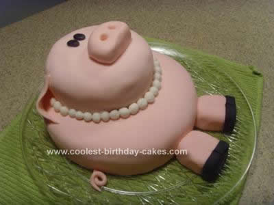 Homemade Pig in Pearls Cake
