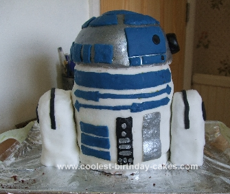 Homemade R2-D2 Birthday Cake
