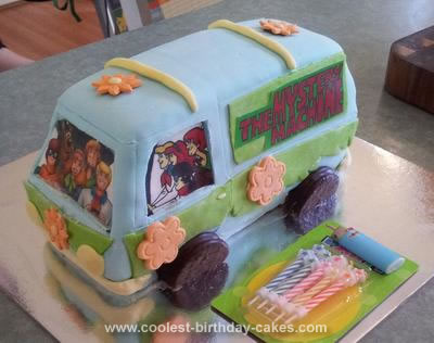 Homemade Scooby Doo Mystery Machine 3D Van Cake