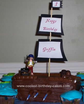 coolest-shipwrecked-birthday-cake-140-21427988.jpg