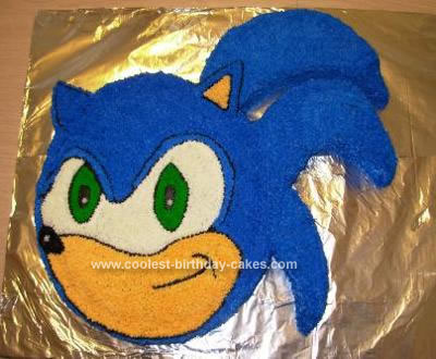 Homemade Sonic the Hedgehog Cake