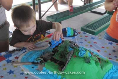 coolest-thomas-the-train-island-of-sodor-birthday-cake-5-21395429.jpg