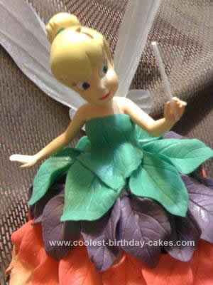 coolest-tinkerbell-birthday-cake-128-21550575.jpg