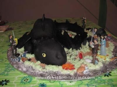 HomemadeToothless Dragon Cake
