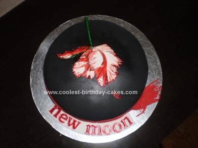 Homemade Twilight New Moon Cake