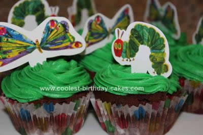 coolest-very-hungry-caterpillar-birthday-cake-22-21388332.jpg