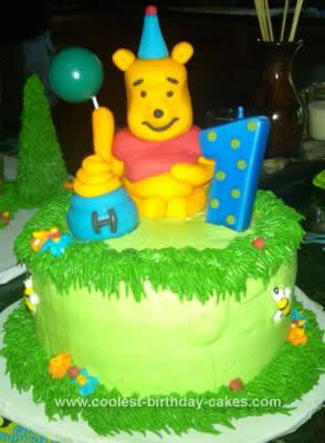 Homemade Winnie the Pooh Birthday Cake Design