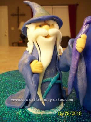 Homemade Wizard and Crystal Ball Cake Idea