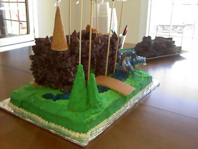 homemade-castle-and-dargon-cake-21476270.jpg