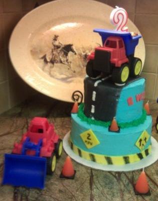 homemade-construction-birthday-cake-21513480.jpg