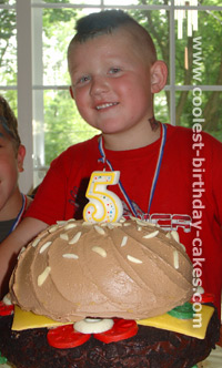 Hamburger Cake