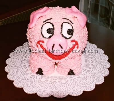 Pig-Shaped Birthday Cake Ideas and Photo