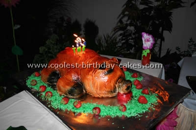 Pig-Shaped Birthday Cake Ideas and Photo