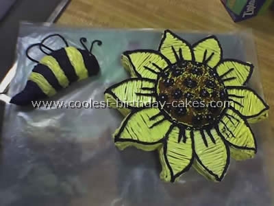 Bumble Bee Cake Photo