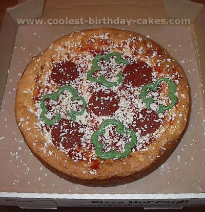 Cake Decorating Tips for Pizza-Shaped Cakes