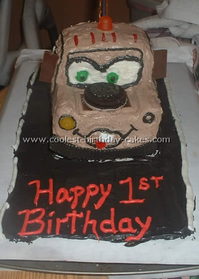 Disney's Cars Cake - Tow Mater