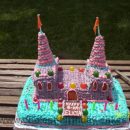 Coolest Castle Cake Photos and How-To Tips