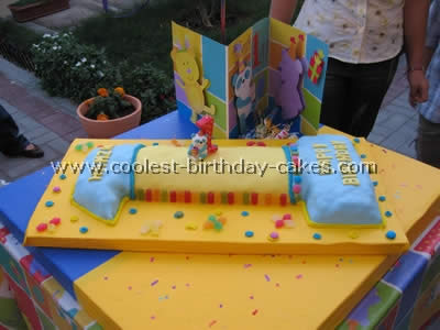 1st Birthday Creative Cake Photo